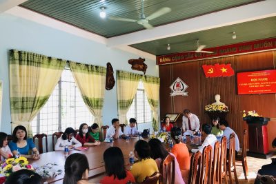 HỘI NGHỊ CB, VC, NLĐ NĂM HỌC 2023-2024 CỦA TRƯỜNG THCS NGUYỄN KHUYẾN