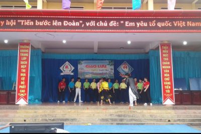 Trường THCS Nguyễn Khuyến và THCS Chu Văn An tổ chức giao lưu các CLB học tập Toán và tiếng Anh.